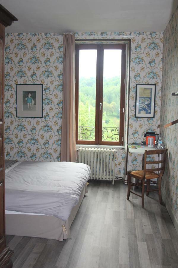 Aux Berges Du Coubisou Bed & Breakfast Exterior foto