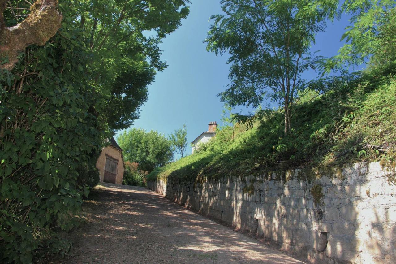Aux Berges Du Coubisou Bed & Breakfast Exterior foto